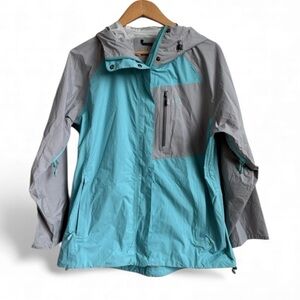 L.L. Bean Woman's Rain Jacket Medium